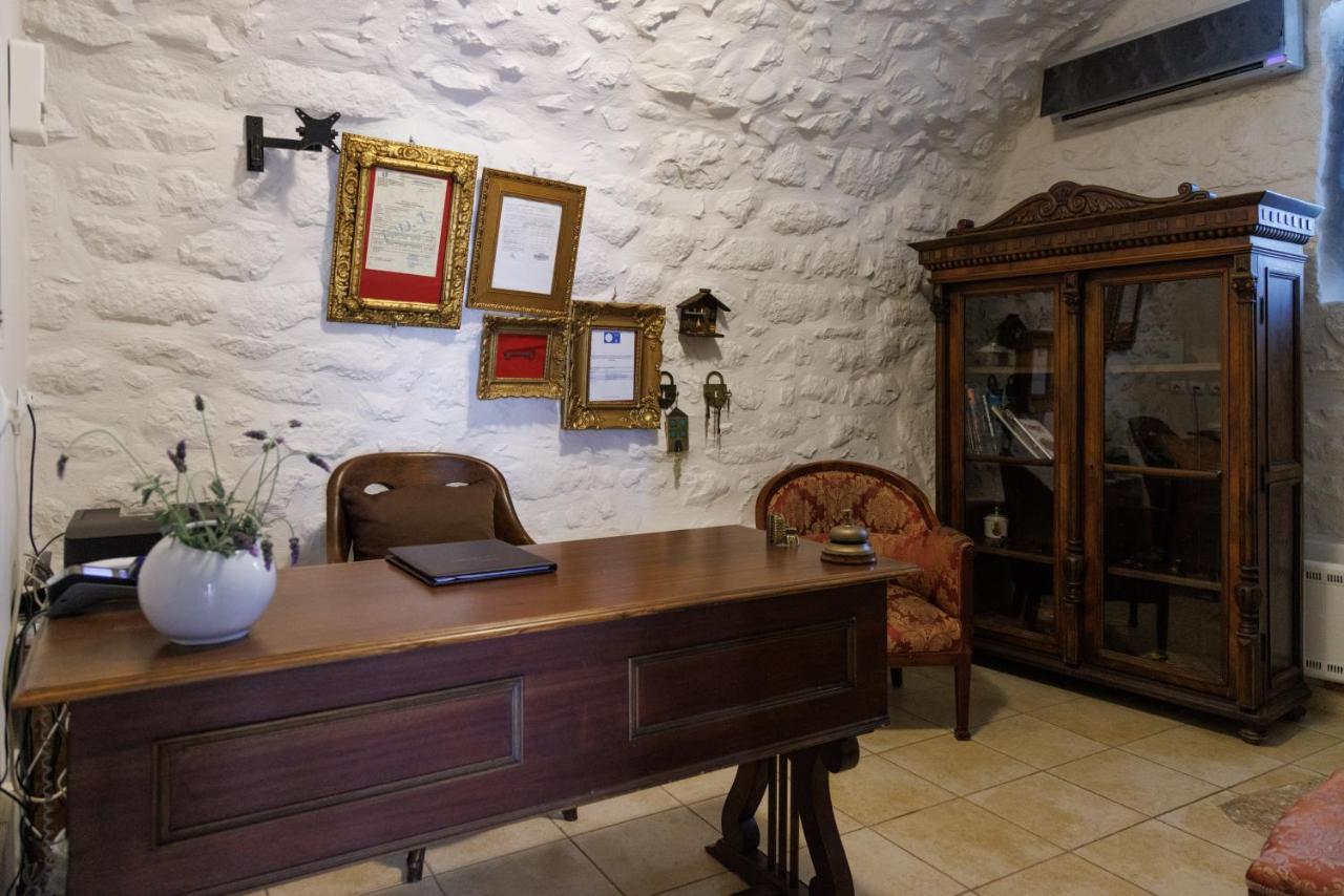 Lithos Stone Suites Areopoli Esterno foto