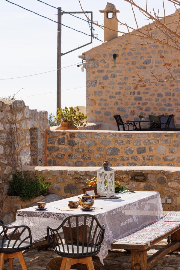 Lithos Stone Suites Areopoli Esterno foto