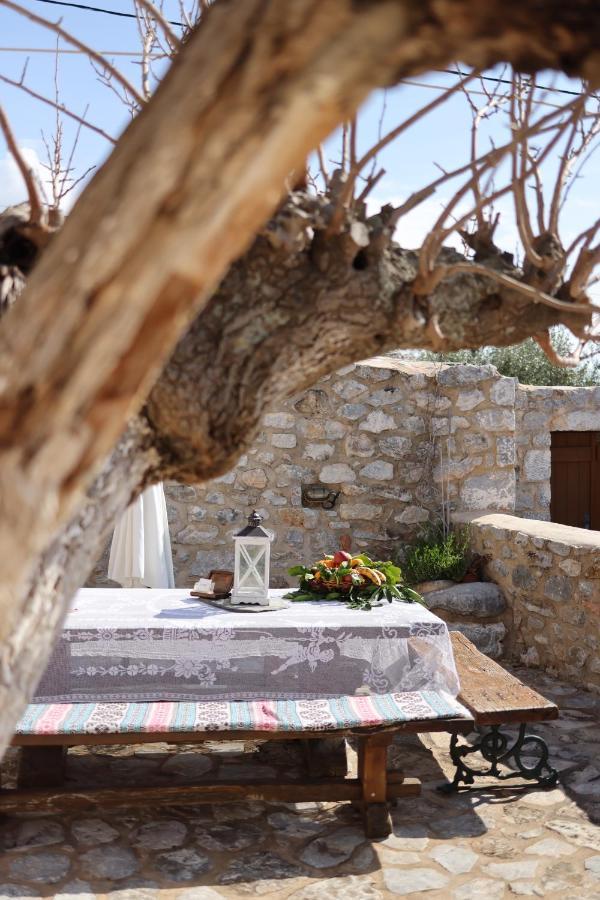 Lithos Stone Suites Areopoli Esterno foto