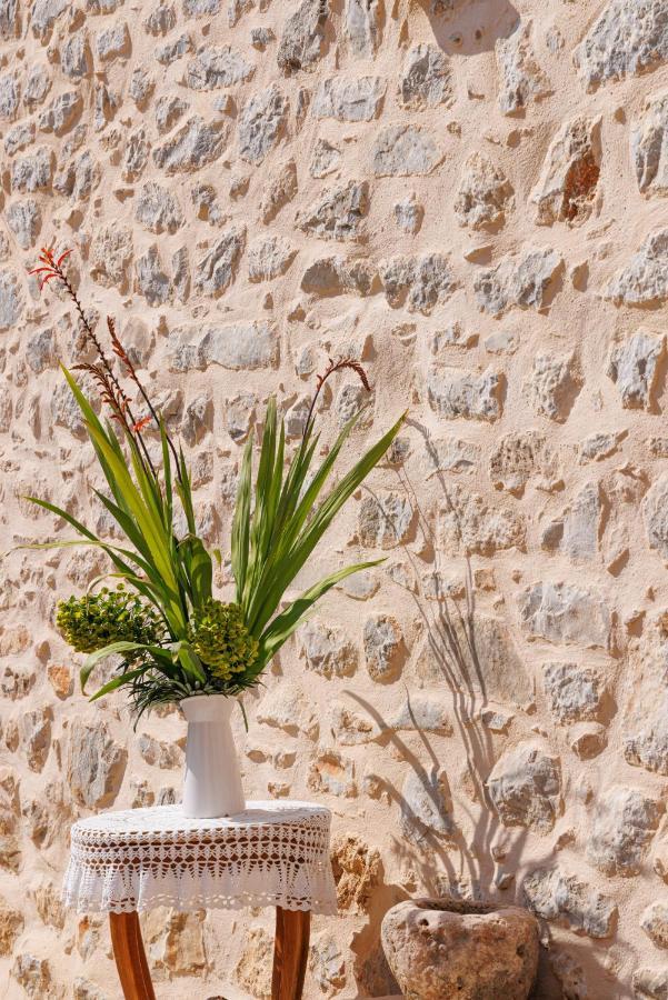 Lithos Stone Suites Areopoli Esterno foto
