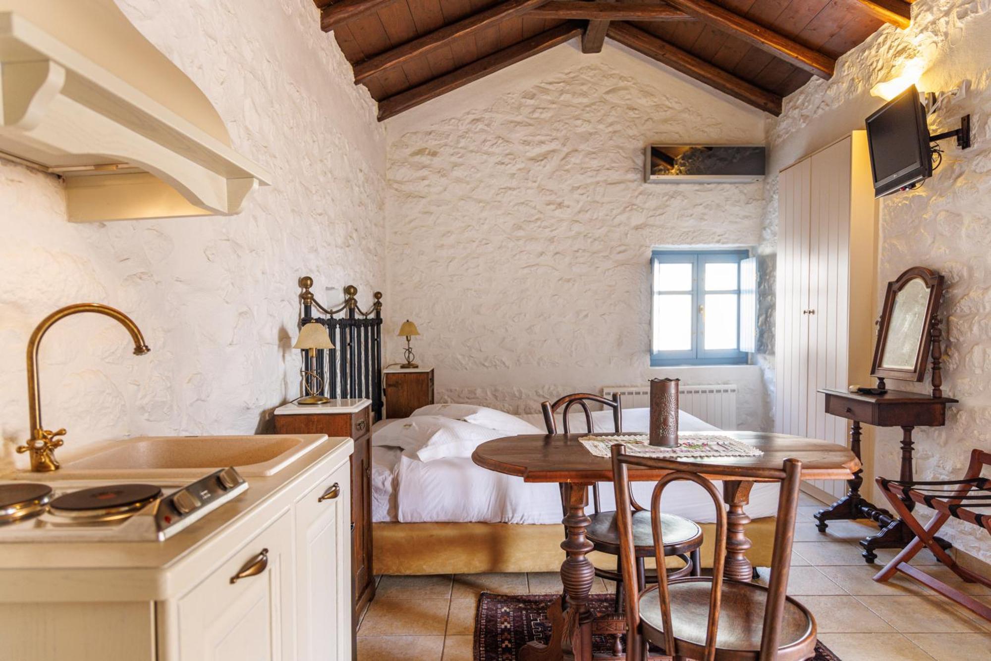 Lithos Stone Suites Areopoli Camera foto